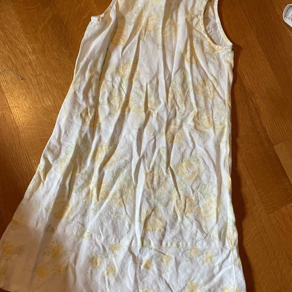 Girls Yellow Gap Floral Dress - Picture 2 of 5